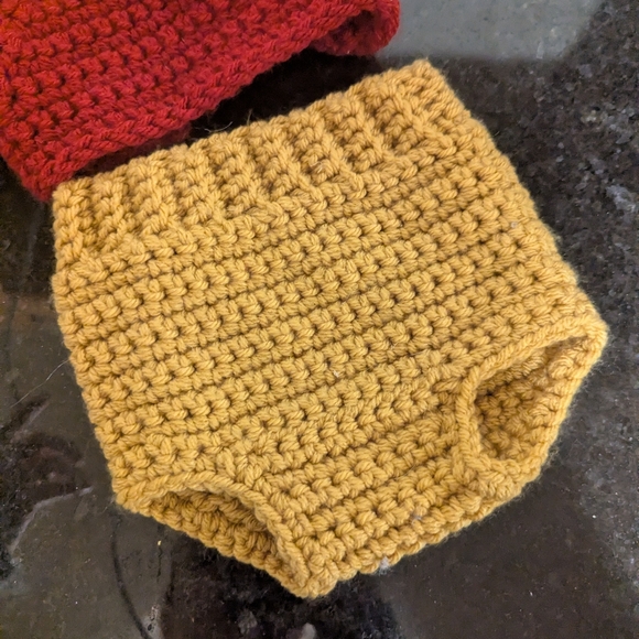 Handmade Crotchet Winnie The Pooh 3 Piece Baby Outfit Set Newborn Photography - Picture 2 of 6